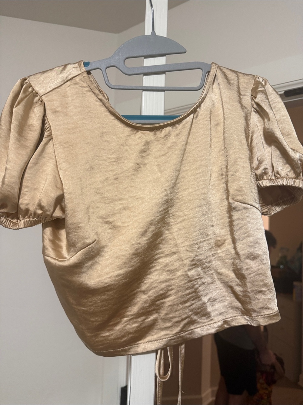 Kendall & Kylie size medium Satin Puff Sleeve Crop Top - Champagne